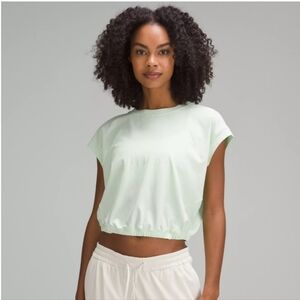 Lululemon Wide-Sleeve Gathered Hem Tee in Kohlrabi Green Size 6